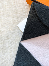 Load image into Gallery viewer, ✨NEW✨2025 Hermes Calvi Verso Card Holder / Bleu Océan / Mauve Pâle
