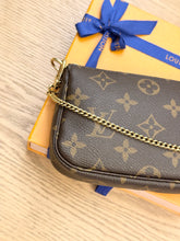 Load image into Gallery viewer, LOUIS VUITTON Monogram Canvas Mini Pochette Accessoires
