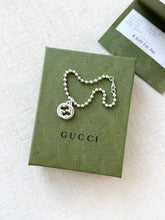 Load image into Gallery viewer, GUCCI Sterling Silver Brit GG Pendant Bracelet
