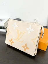 Load image into Gallery viewer, LOUIS VUITTON 2021 Monogram Empriente Leather Toiletry Pouch 26 in Cream Saffron
