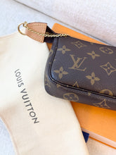 Load image into Gallery viewer, LOUIS VUITTON Monogram Canvas Mini Pochette Accessories
