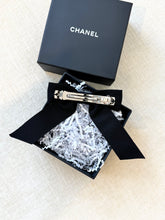 Load image into Gallery viewer, ✨NEW✨CHANEL Grosgrain Bow CC Hair Clip / Black
