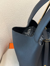 Load image into Gallery viewer, HERMES 2025 Sac Picotin Lock 26 Clemence Leather Bag - Noir / GHW

