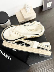 ▪️SOLD▪️CHANEL Lambskin Chain CC Thong Espadrille Sandals in White (EU36)