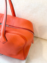 Load image into Gallery viewer, HERMES Clemence Leather Victoria 36 Bag / Orange Poppy / Palladium Hardware
