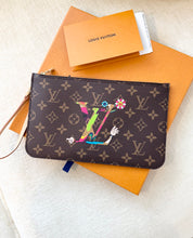 Load image into Gallery viewer, 💖 LOUIS VUITTON 2025 LV x TM Takashi Murakami Monogram Pochette Wristlet Pouch
