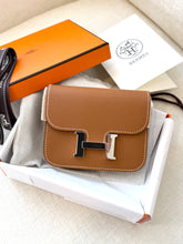 Load image into Gallery viewer, Hermès Constance Slim Wallet Gold Epsom / Silver Hardware
