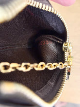 Load image into Gallery viewer, LOUIS VUITTON Damier Ebene Canvas Cles Chain Key Pouch
