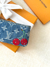 Load image into Gallery viewer, 🍒 LOUIS VUITTON 2025 LV x TM Takashi Murakami Monogram Cherry Denim Key Pouch
