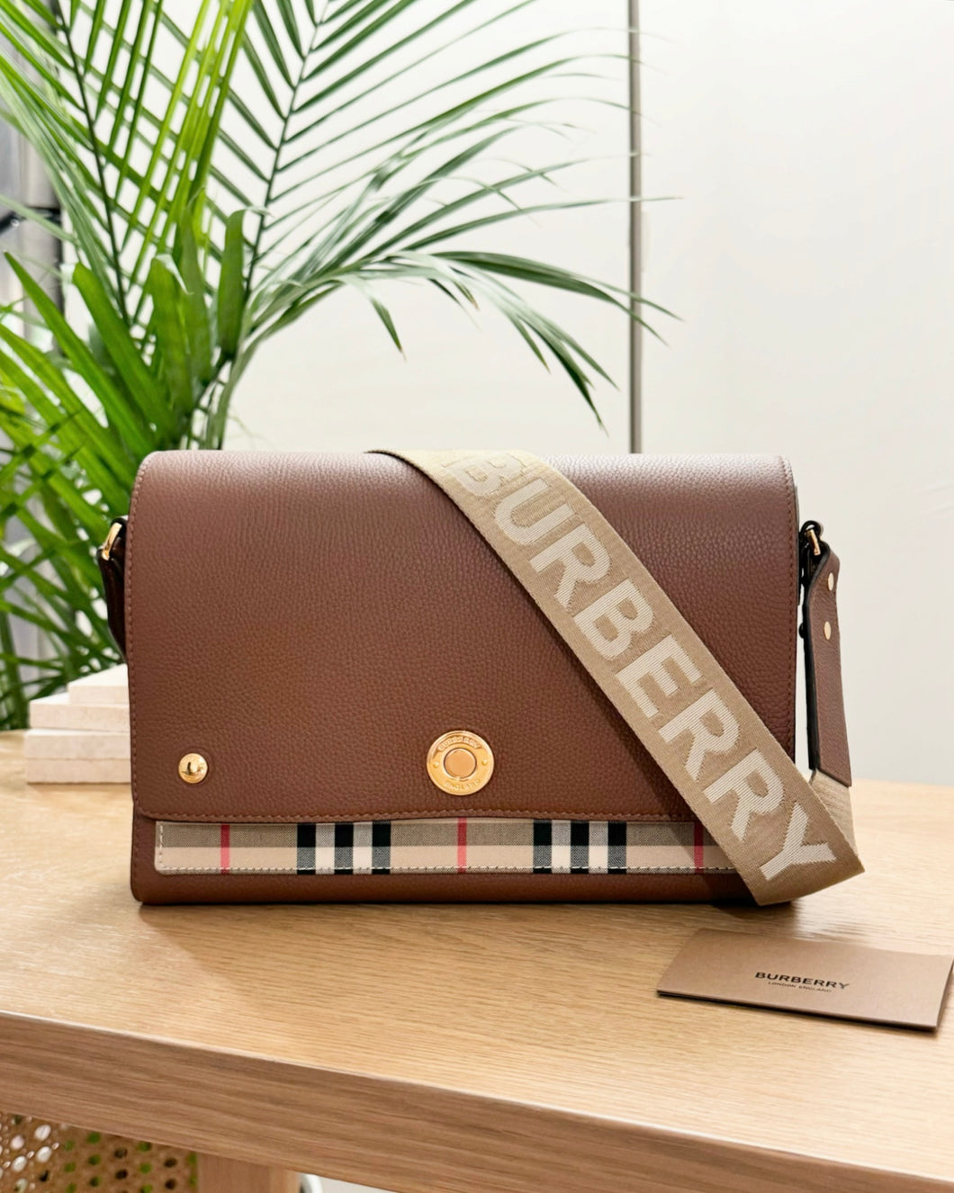 [SOLD]BURBERRY 2024 Vintage Check Note Crossbody Bag in Tan