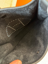Load image into Gallery viewer, HERMES Evelyne TPM 16 Clemence Leather Amazone Bag - Noir/Ecru/Noir / PHW
