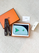 Load image into Gallery viewer, HERMES 2023 “Poisson” Card Holder in
Bleu Navy / Bleu Zéphyr / Vert Comics
