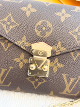 Load image into Gallery viewer, LOUIS VUITTON 2025 Cartogram Kirigami Organizer On Chain
