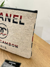 Load image into Gallery viewer, CHANEL Tweed Deauville O-Case - Red/White/Blue
