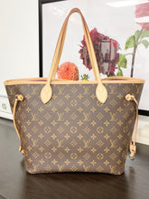 Load image into Gallery viewer, LOUIS VUITTON 2022 Monogram Neverfull MM Tote in Pivoine Pink
