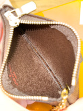 Load image into Gallery viewer, LOUIS VUITTON Damier Ebene Canvas Cles Chain Key Pouch
