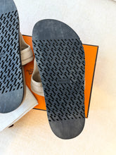 Load image into Gallery viewer, HERMES Empire Kelly Buckle Suede Sandal / Beige / EU (37)
