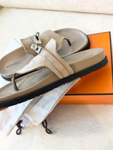 Load image into Gallery viewer, HERMES Empire Kelly Buckle Suede Sandal / Beige / EU (37)
