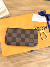 Load image into Gallery viewer, LOUIS VUITTON Damier Ebene Canvas Cles Chain Key Pouch
