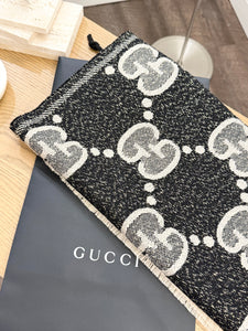 GUCCI GG Wool Jacquard Scarf - Black/Ivory