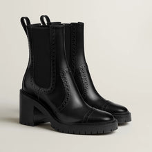 Load image into Gallery viewer, Hermes 2025 Lindsay 70 Ankle Boots - Black / EU 39
