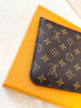 Load image into Gallery viewer, LOUIS VUITTON Neverfull MM Monogram Pochette Wristlet Pouch - Cherry
