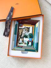 Load image into Gallery viewer, HERMES Grand Theatre Nouveau Change Tray / Fauve / Rouge / Bleu
