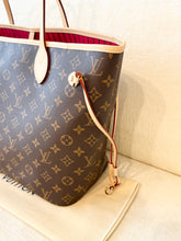 Load image into Gallery viewer, LOUIS VUITTON 2024 Monogram Neverfull MM Monogram Tote / Cherry
