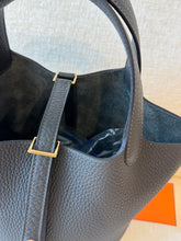 Load image into Gallery viewer, ✨NEW✨2025 Hermes Picotin 18 Clémence / Dark Bronze / Gold Hardware
