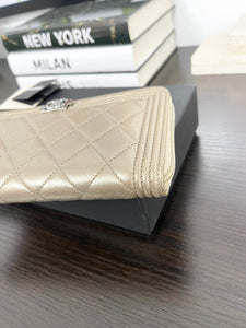 CHANEL Boy Medium Metallic Zipped Wallet in Gold