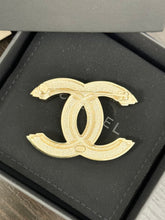 Load image into Gallery viewer, CHANEL Crystal CC Brooch - Gold
