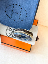 Load image into Gallery viewer, HERMES 2025 Evelyne TPM 16 Clemence Leather Amazone Bag / Bleu Tie / PHW
