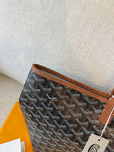 Load image into Gallery viewer, ✨CLASSIC✨2025 GOYARD Saint Louis PM Tote Bag / Black &amp; Tan
