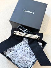 Load image into Gallery viewer, ✨NEW✨CHANEL Grosgrain Bow CC Hair Clip / Black
