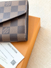 Load image into Gallery viewer, LOUIS VUITTON Damier Ebene Sarah Wallet
