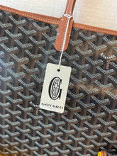 Load image into Gallery viewer, ✨CLASSIC✨2025 GOYARD Saint Louis PM Tote Bag / Black &amp; Tan
