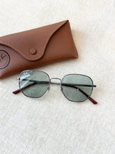 Load image into Gallery viewer, Ray-Ban RB3682 Polarized Square Sunglasses
