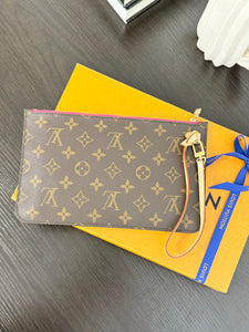 LOUIS VUITTON Monogram Neverfull MM Pochette Wristlet Pouch In Fuchsia