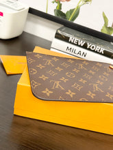 Load image into Gallery viewer, LOUIS VUITTON 2022 Monogram Neverfull MM Pochette Wristlet Pouch in Pivoine Pink
