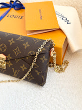 Load image into Gallery viewer, LOUIS VUITTON 2025 Cartogram Kirigami Organizer On Chain
