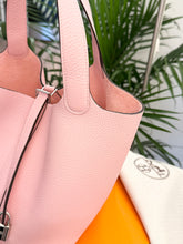 Load image into Gallery viewer, HERMES 2024 Clemence Picotin Lock 22 Palladium Hardware in Rose Sakura
