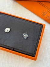 Load image into Gallery viewer, NEW! 2025 Hermes Farandole Very Small Model Earrings in Sterling Silver
