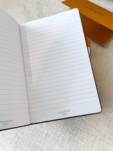 Load image into Gallery viewer, 🍒 LOUIS VUITTON 2025 LV x TM Takashi Murakami Cherry  Jane Notebook MM
