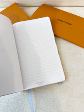 Load image into Gallery viewer, LOUIS VUITTON LV x TM Takashi Murakami Monogram Multicolore Jane Notebook MM
