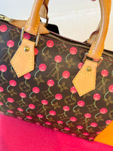 Load image into Gallery viewer, LOUIS VUITTON LV x TM Takashi Murakami Monogram Cherry Speedy 25
