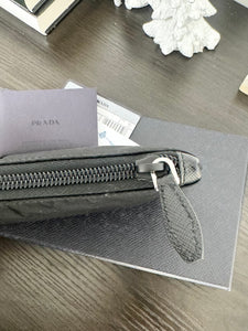 PRADA Tessuto Nylon Wristlet Pouch - Nero