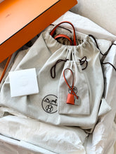 Load image into Gallery viewer, HERMES Clemence Leather Victoria 36 Bag / Orange Poppy / Palladium Hardware
