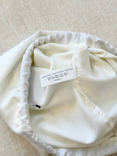 Load image into Gallery viewer, GUCCI Moon Calfskin Torchon Double G 25mm Belt - Hibiscus Red / 85
