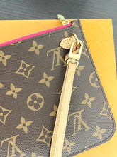 Load image into Gallery viewer, LOUIS VUITTON 2022 Monogram Neverfull MM Pochette Wristlet Pouch in Pivoine Pink
