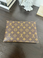 Load image into Gallery viewer, LOUIS VUITTON Monogram Kirigami Pochette - Large
